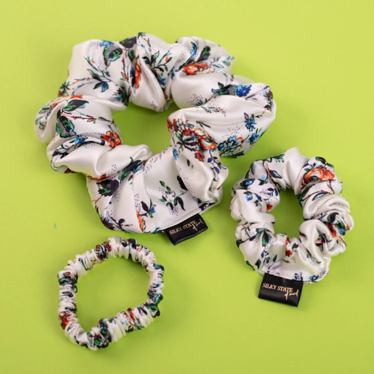 zestaw jedwabnych schrunchies