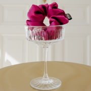 Jedwabna scrunchie SILKY STATE MAXI - Malinowy burgund