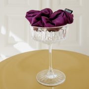 Jedwabna scrunchie SILKY STATE MAXI - Soczysta śliwka
