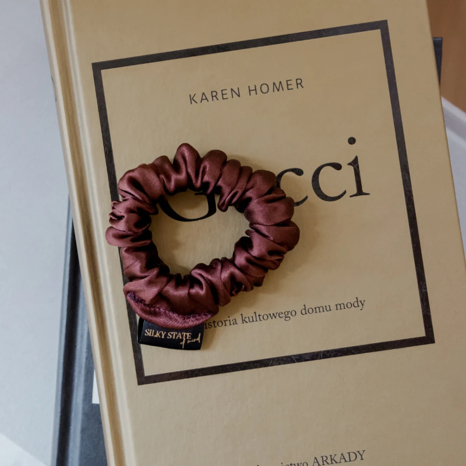 Jedwabna scrunchie SILKY STATE MINI MINI - Czekoladowy brąz