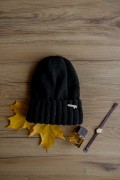 Czapka jesienna z alpaki z jedwabną podszewką Czarna