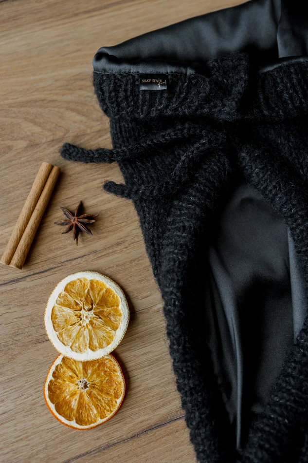 Balaclava z jedwabną podszewką i regulacją Czarna
